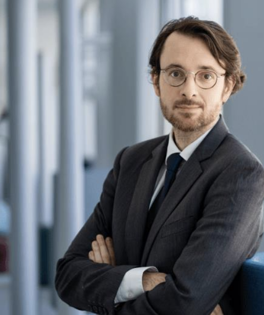 Thomas VEYRENC, membre du directoire
Directeur Général du Pôle Finances Achats et Risques, et du Pôle
Stratégie, Prospective et Évaluation