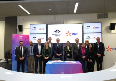 Photo de groupe avec les représentants d'EDF et de Mines Nancy